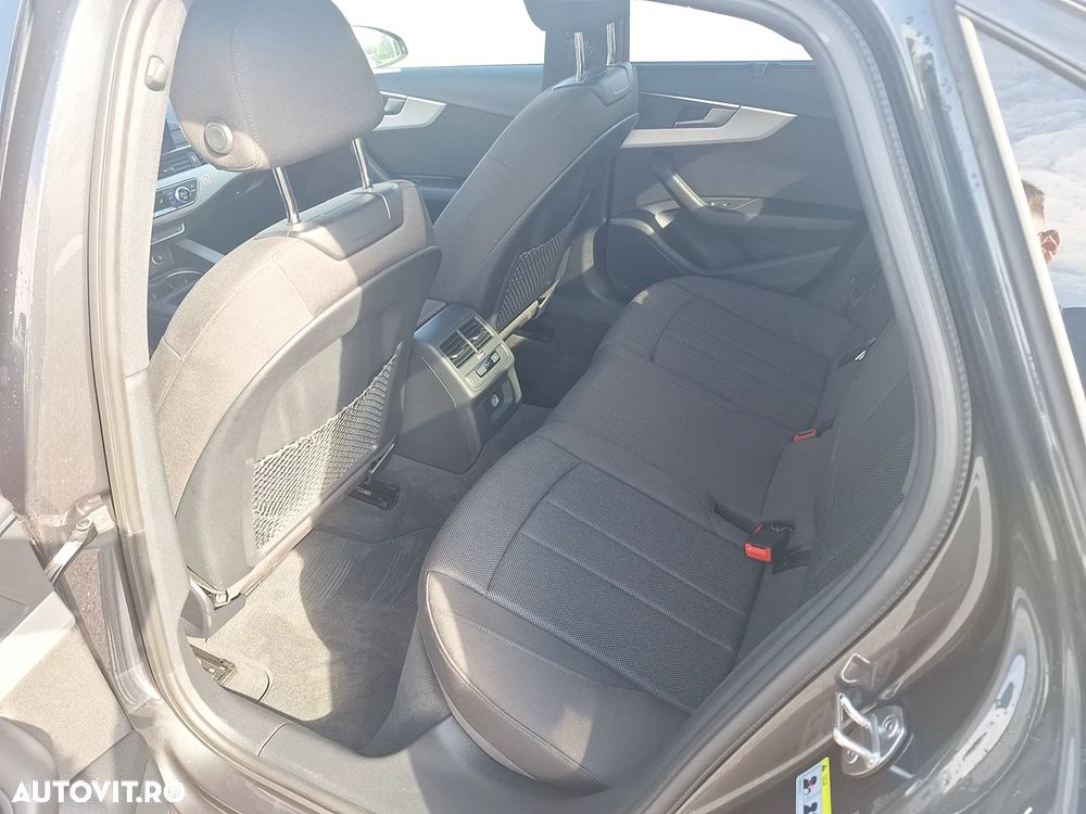 Audi A4 40 TFSI S tronic advanced - 11