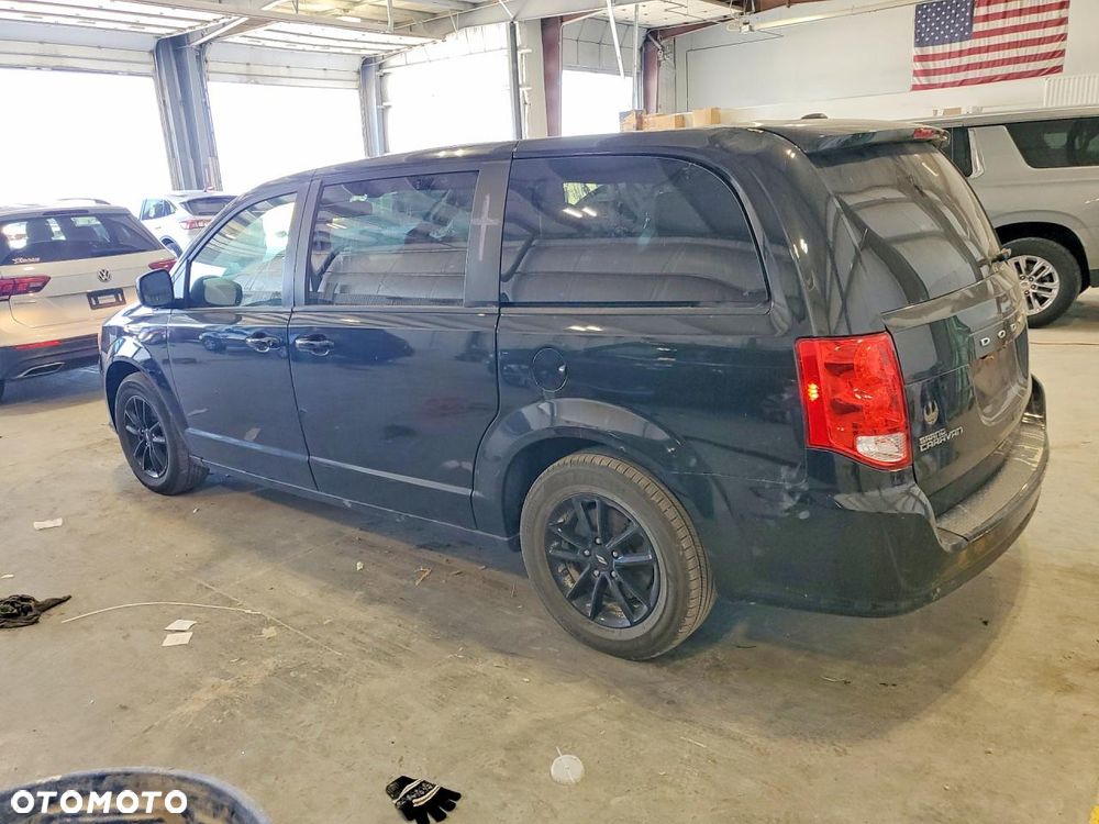 Dodge Grand Caravan 3.6 R/T - 16