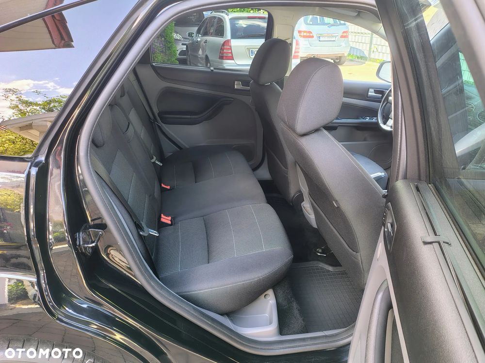 Ford Focus 1.8 Sport - 18