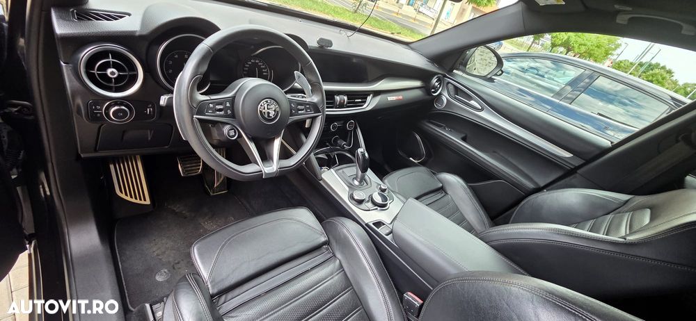 Alfa Romeo Stelvio 2.0 Turbo AWD AT8 First Edition - 5