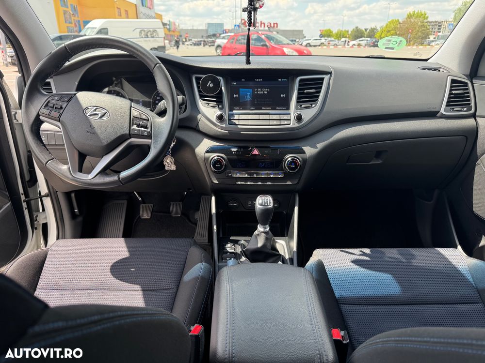 Hyundai Tucson blue 1.6 CRDi 2WD Pure - 16