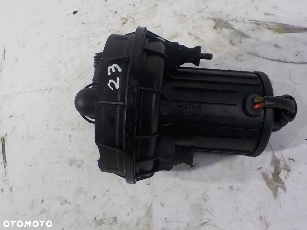 AUDI A3 POMPA POWIETRZA WTÓRNEGO 06A959253B 06A131333C - 1