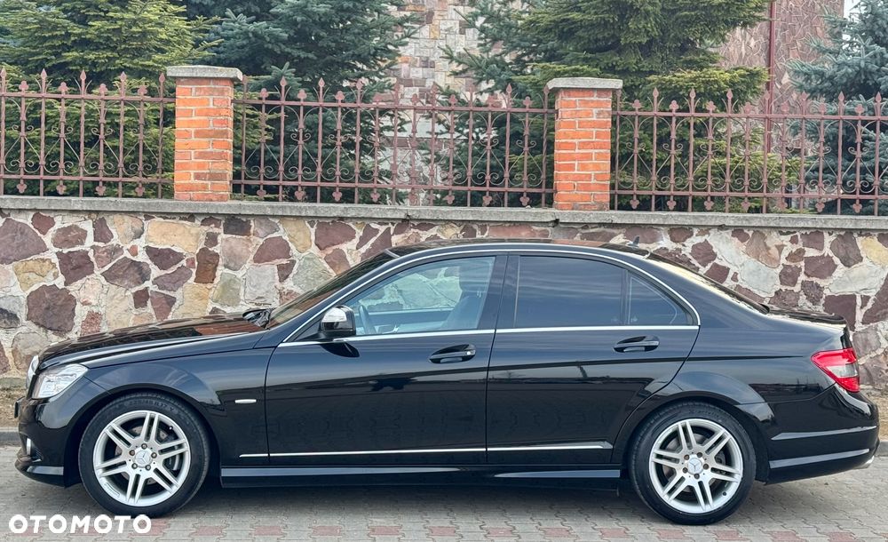 Mercedes-Benz Klasa C 180 BlueEFFICIENCY Avantgarde - 3