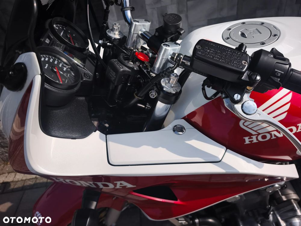 Honda CB - 31