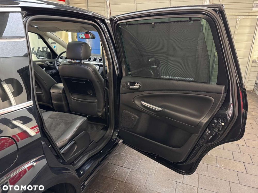 Ford S-Max - 40
