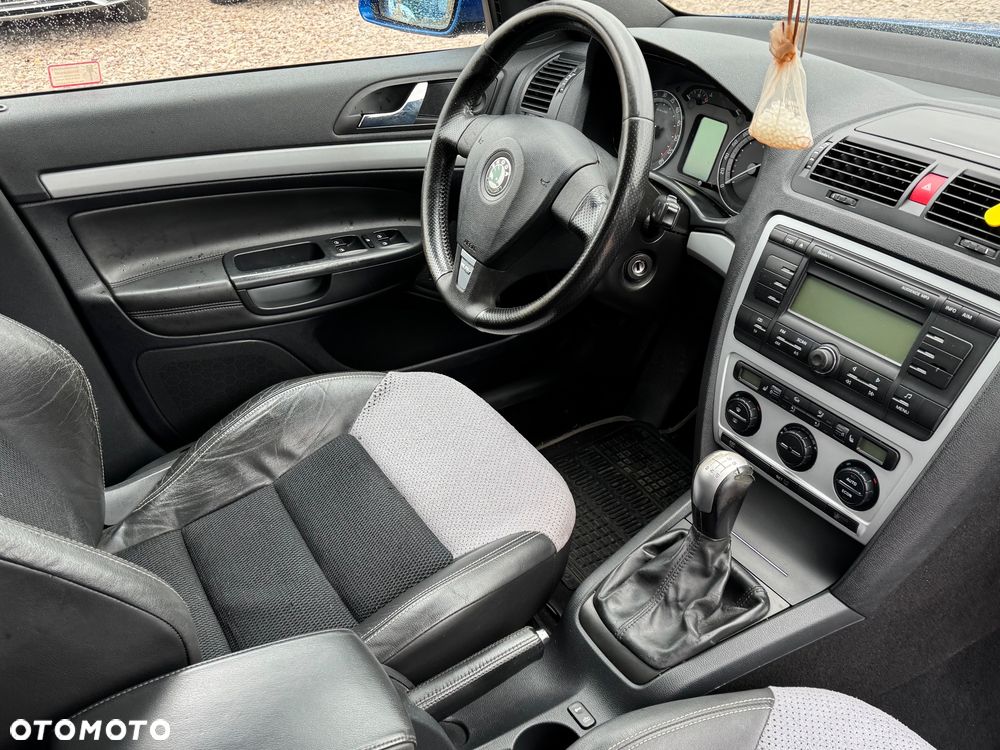 Skoda Octavia 2.0 TDI DPF RS - 13