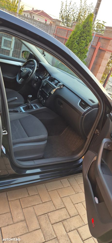 Skoda Octavia 2.0 TDI Ambition - 6