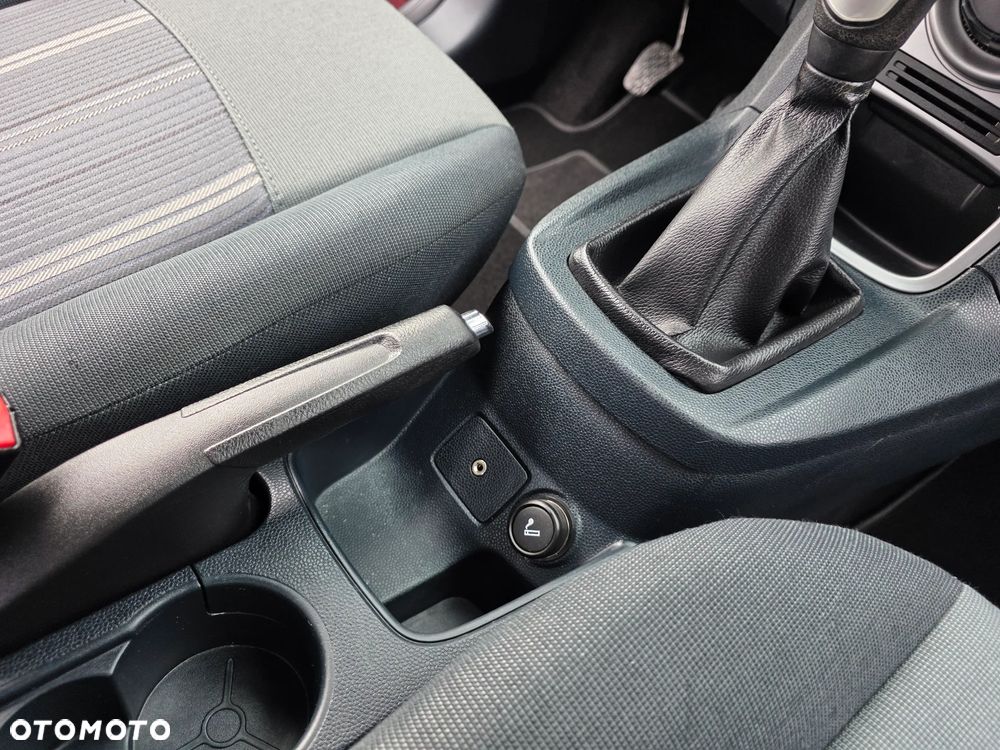 Ford Fiesta 1.25 Trend - 32