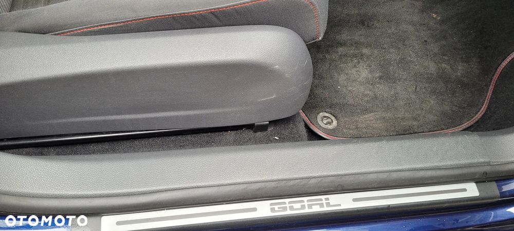 Volkswagen Golf 1.9 TDI 4Motion DPF Goal - 8