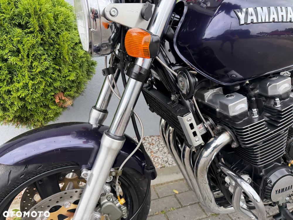 Yamaha XJR - 31