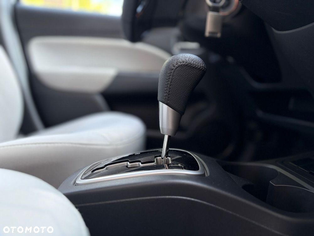 Mitsubishi Space Star 1.2 Intense CVT - 20
