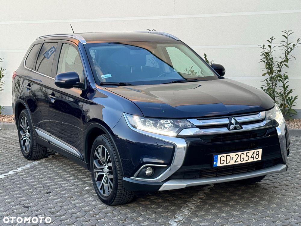 Mitsubishi Outlander 2.2 DI-D Intense + SDA 4WD - 17