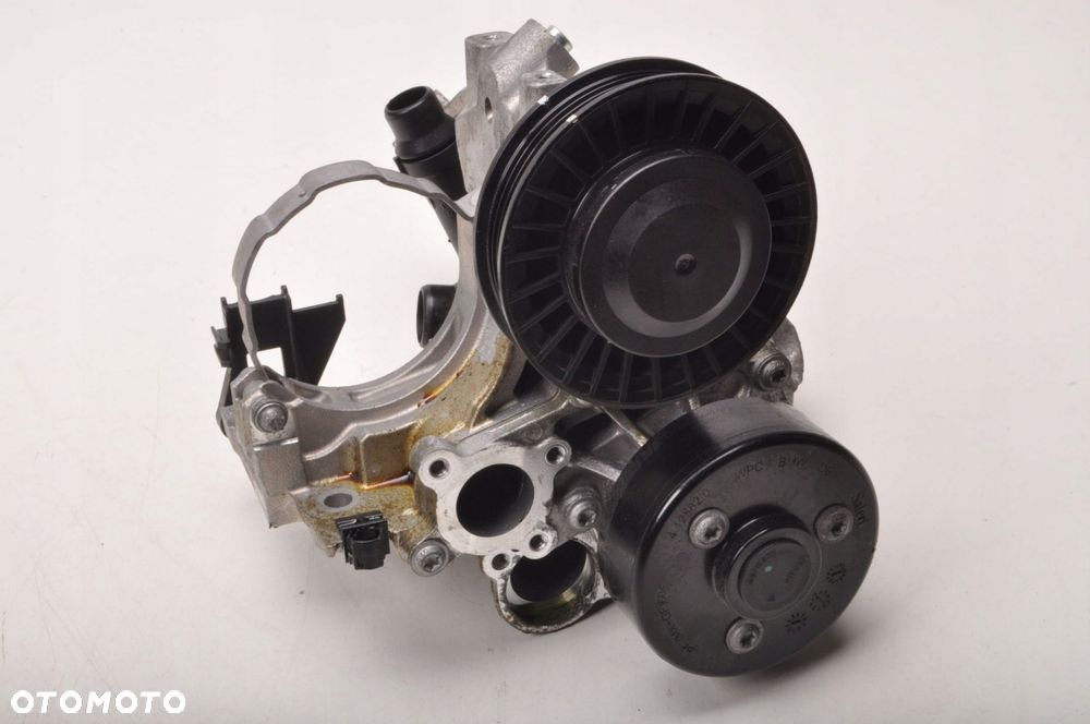 BMW 3 G20 G21 G30 G31 2.0 HYBRYDA POMPA WODY 23R 8650987 - 2