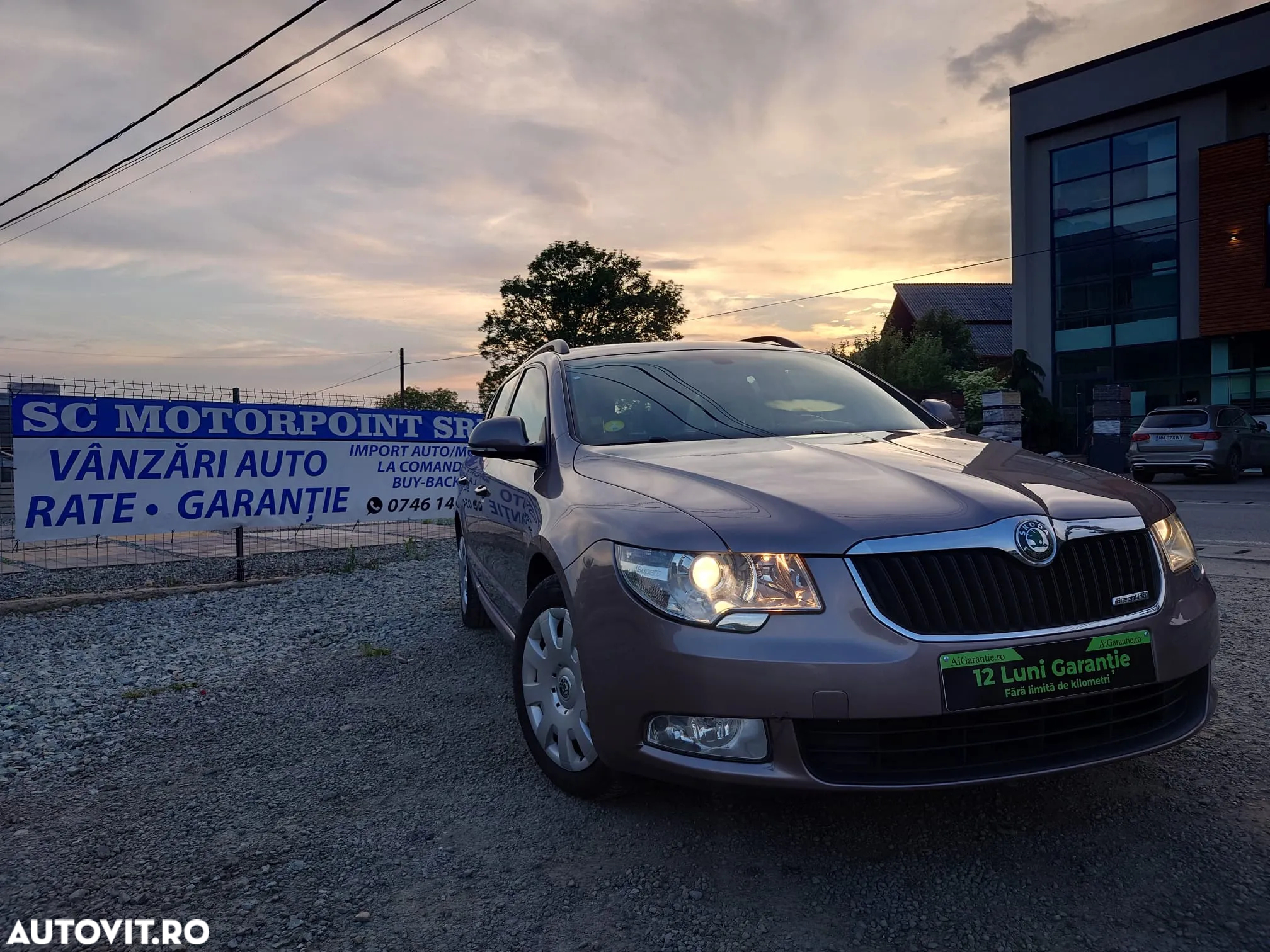 Skoda Superb Combi 1.6 TDI GreenLine - 14