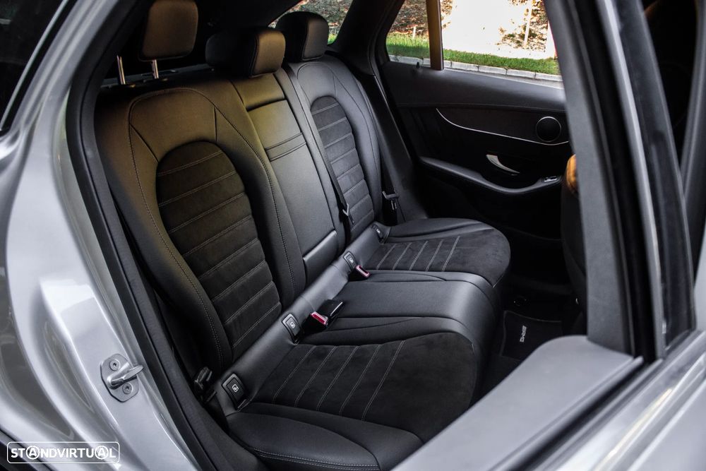 Mercedes-Benz GLC 300 de 4Matic 9G-TRONIC AMG Line - 32