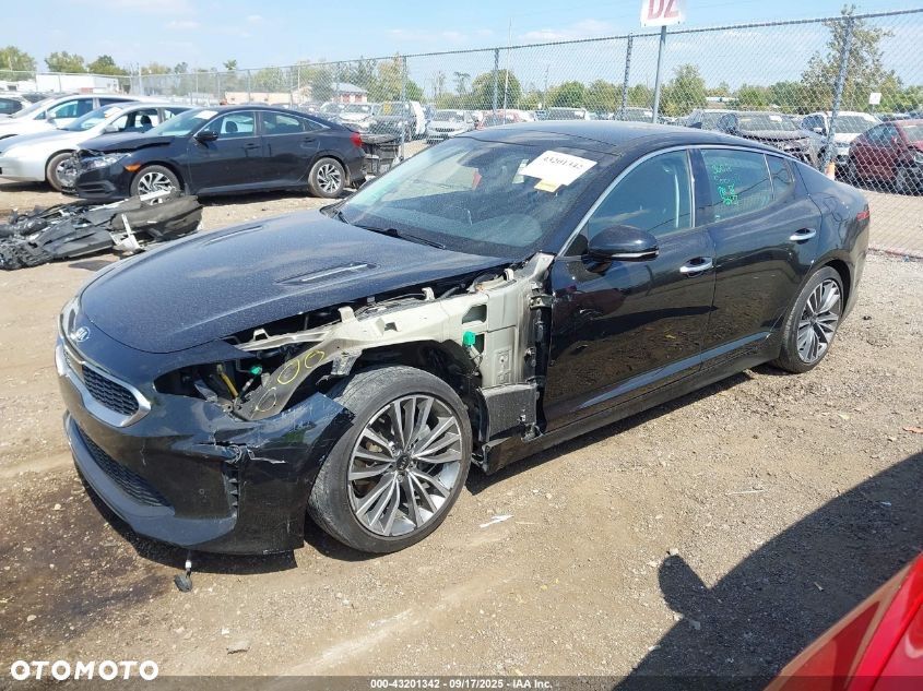 Kia Stinger - 6