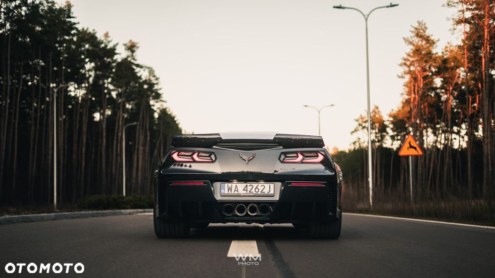 Chevrolet Corvette - 6