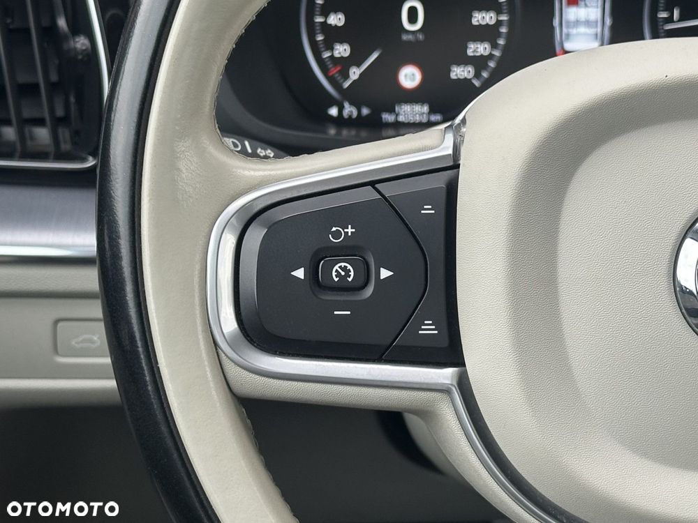 Volvo XC 60 - 10
