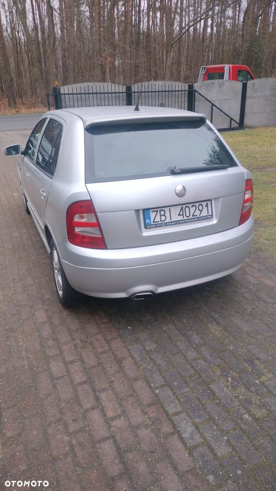 Skoda Fabia 1.4 16V Sport - 4