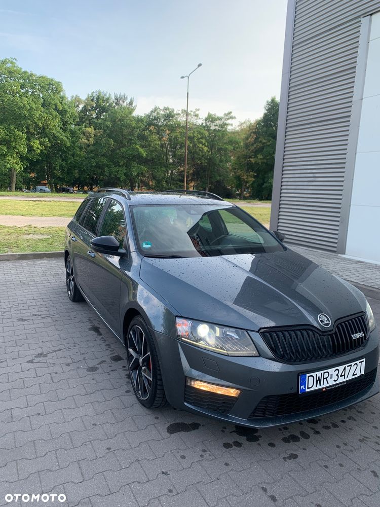 Skoda Octavia 2.0 TDI RS DSG - 2