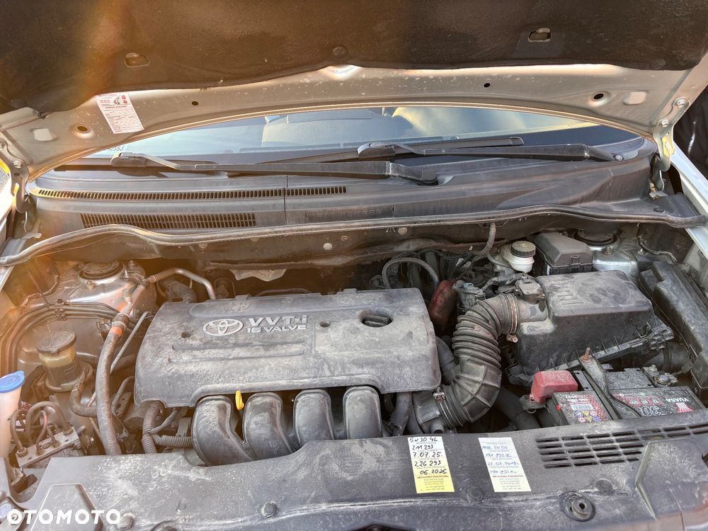 Toyota Corolla Verso 1.8 Sol 7os MM - 17