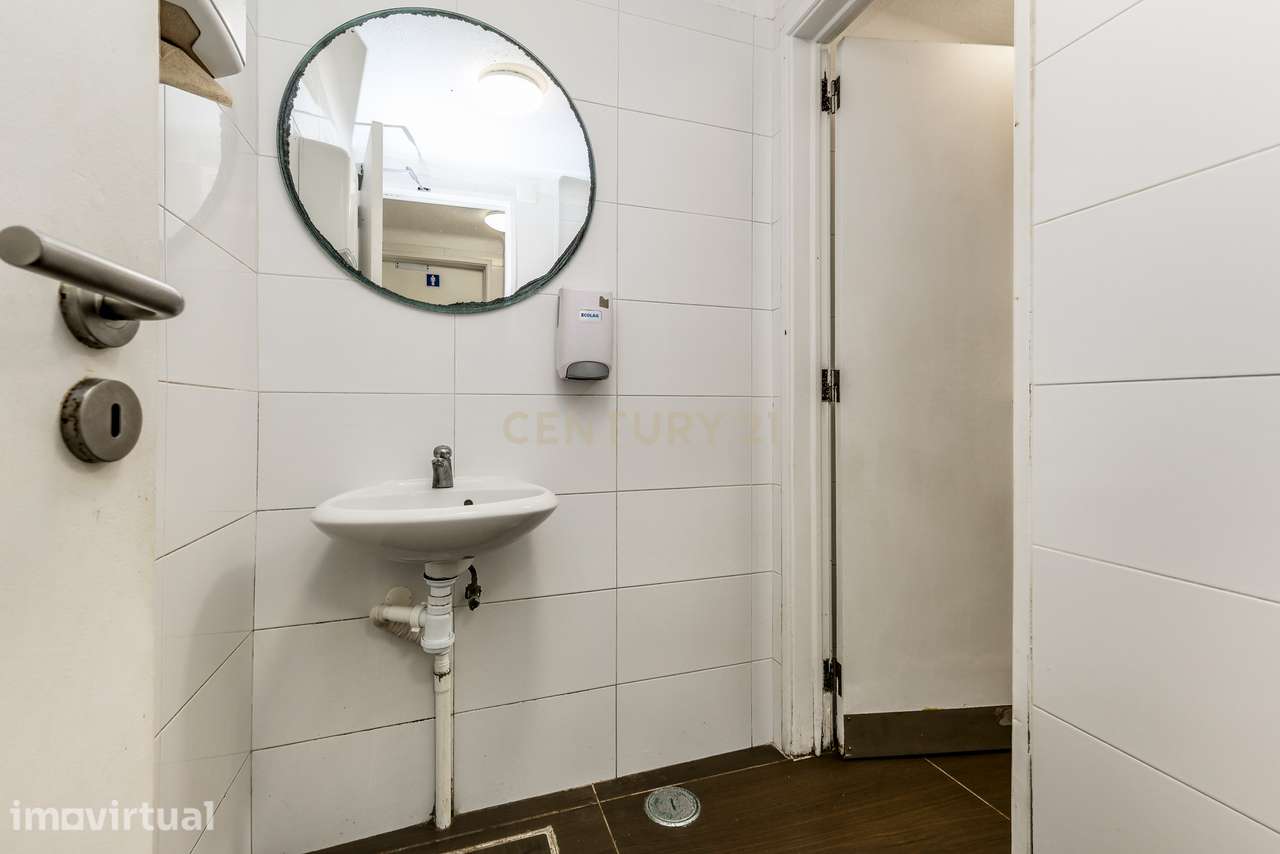 Loja nas Avenidas Novas em Lisboa - Grande imagem: 4/10