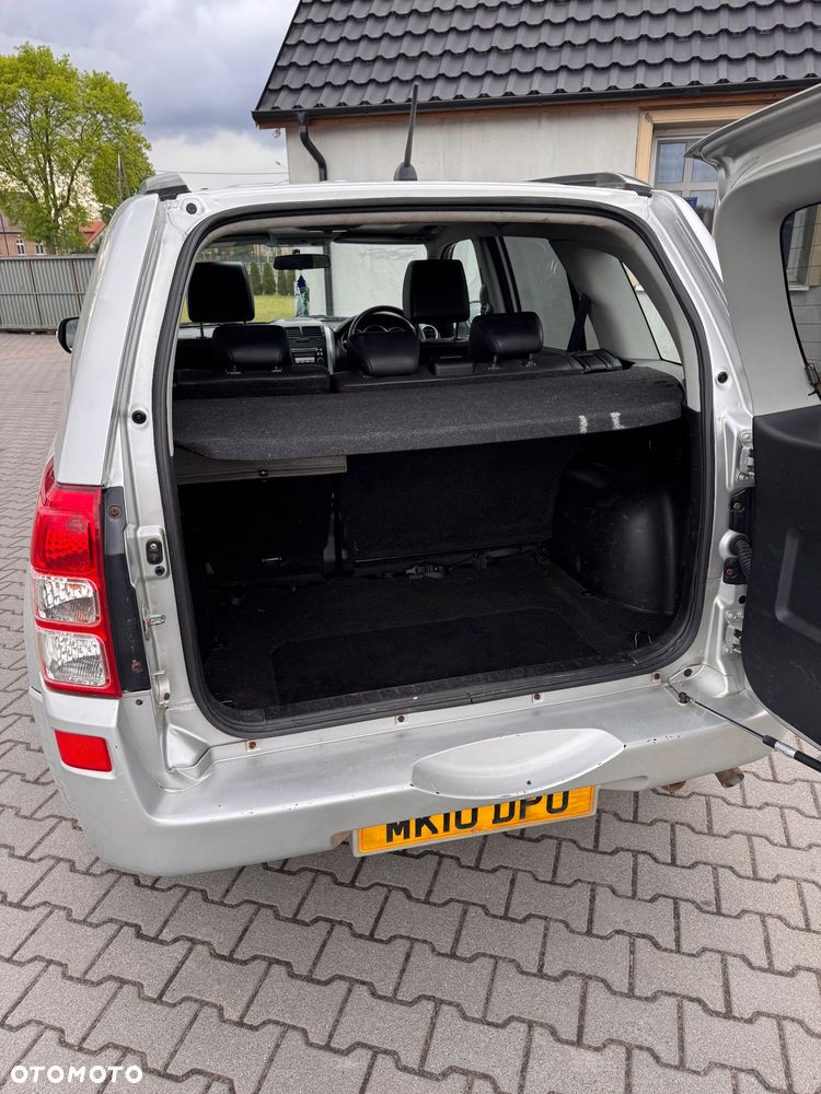 Suzuki Grand Vitara 1.9 DDiS Comfort + DPF Family - 30