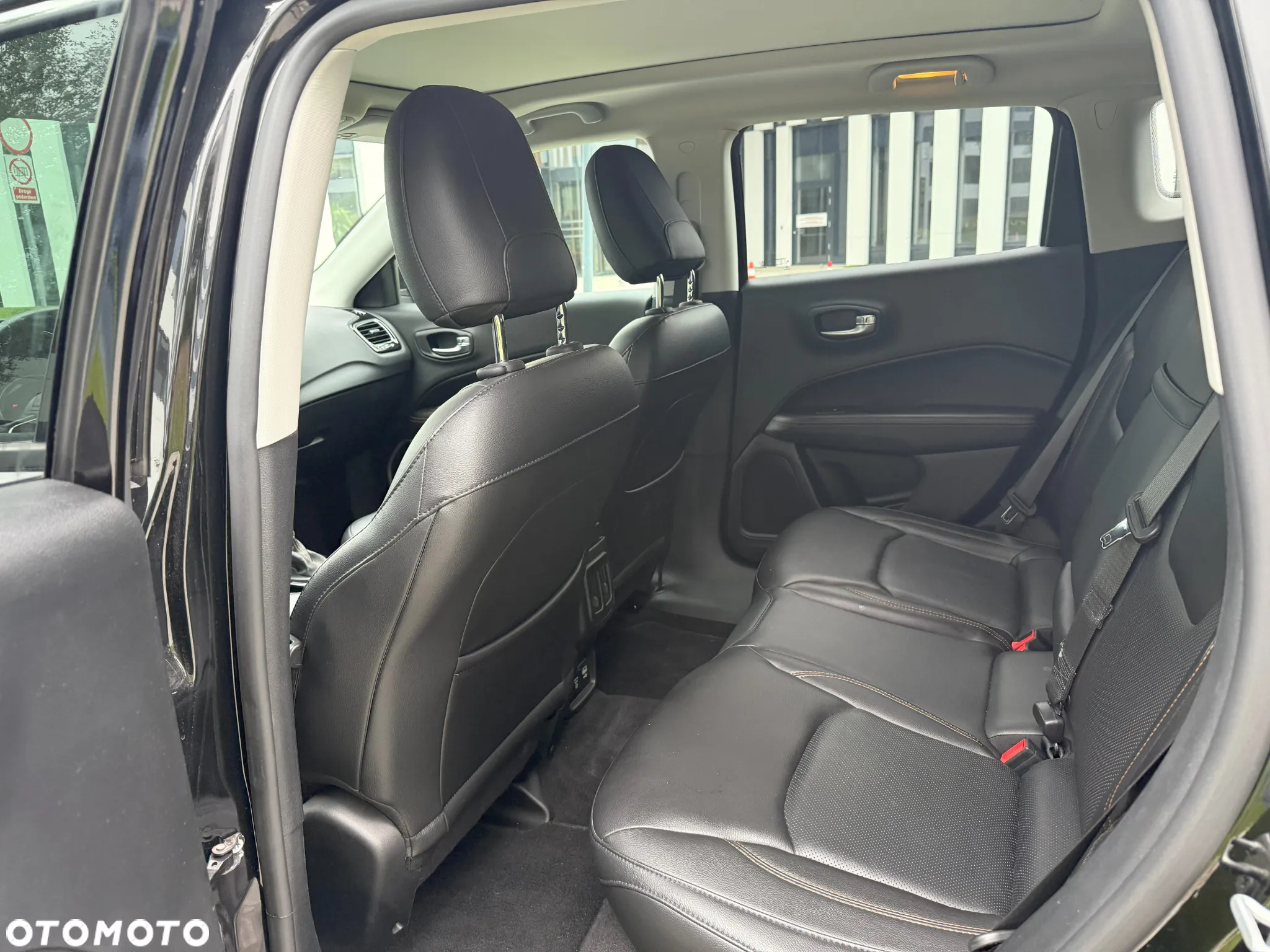 Jeep Compass - 15