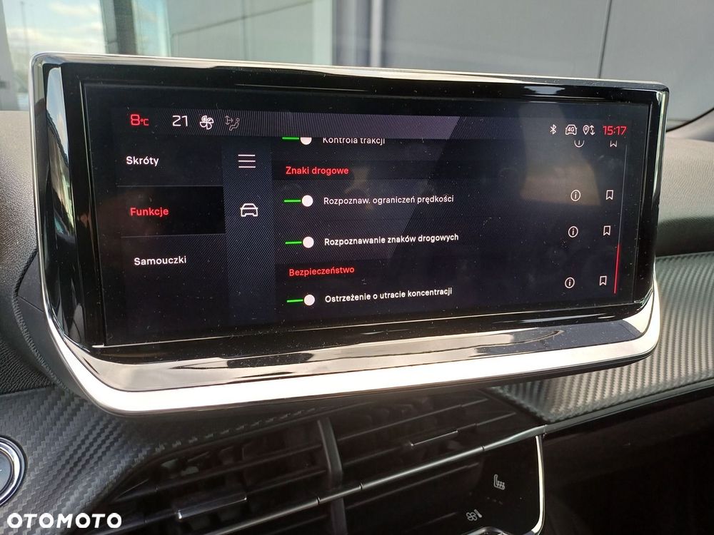 Peugeot 2008 1.2 PureTech Allure S&S EAT8 - 22