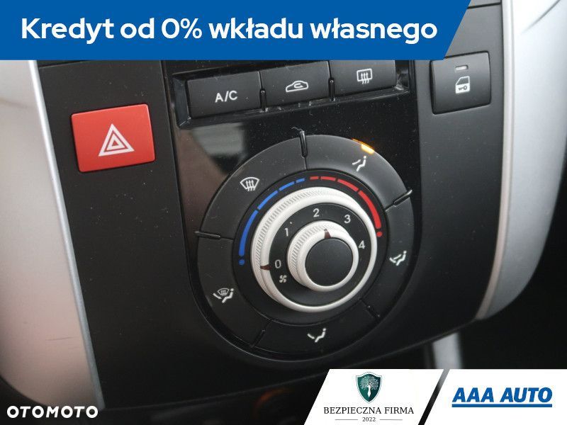 Kia Venga - 14