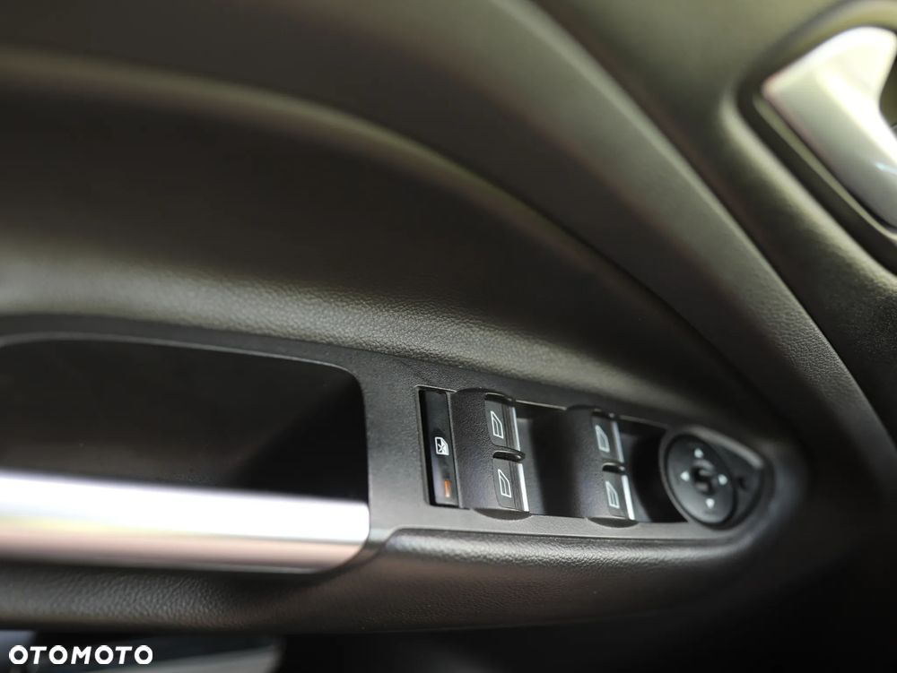 Ford Kuga 1.5 EcoBoost 2x4 Black & Silver - 7