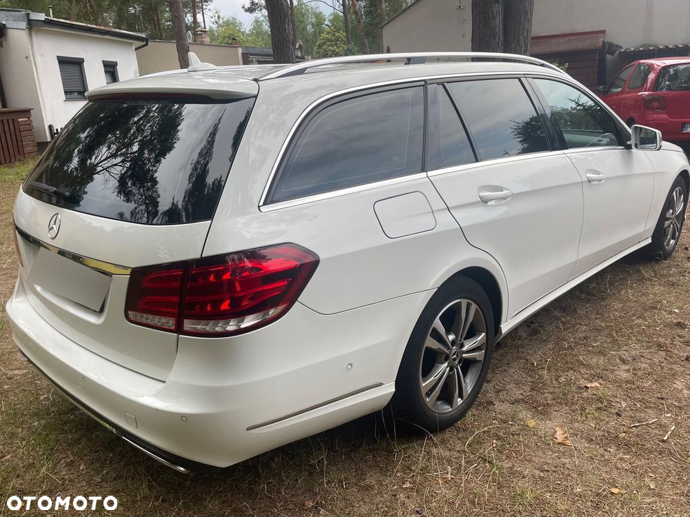 Mercedes-Benz Klasa E 250 BlueTEC 4-Matic Avantgarde - 4