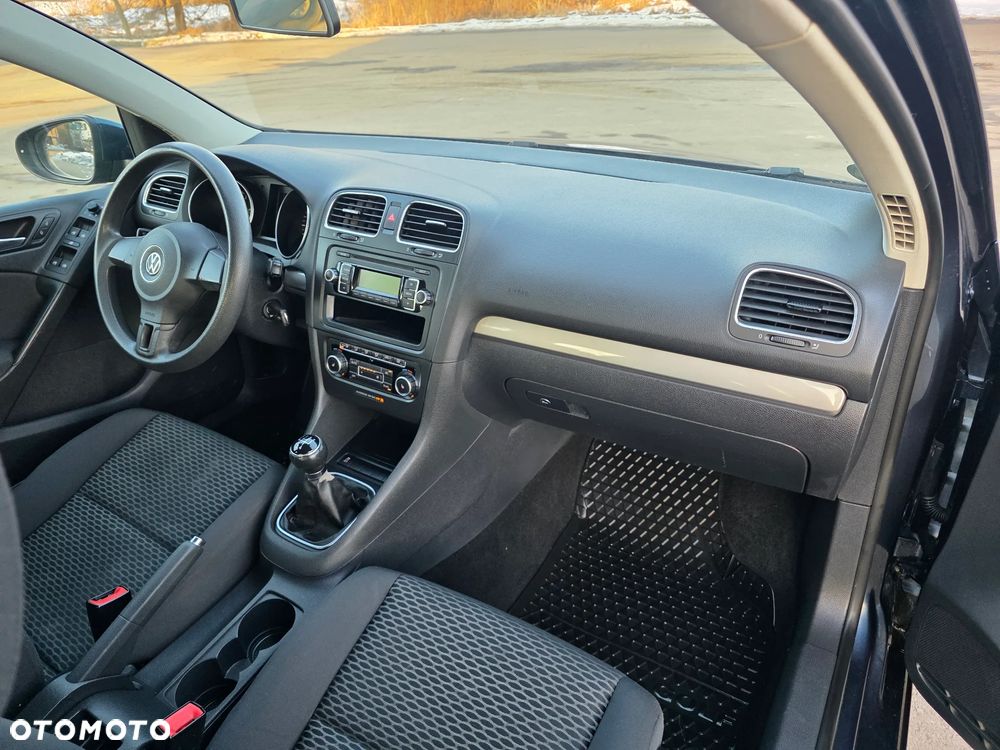 Volkswagen Golf 1.6 TDI DPF Comfortline - 8