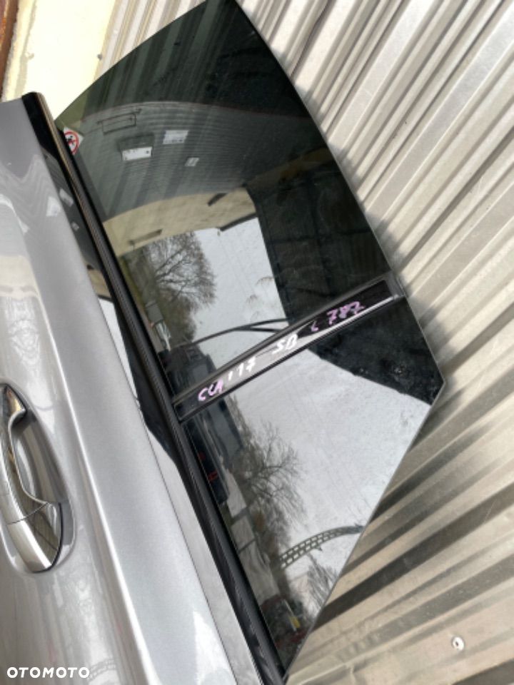 Mercedes CLA W117  drzwi lewe prawe tył zamek szyba listwa   LAKIER 787 - 4
