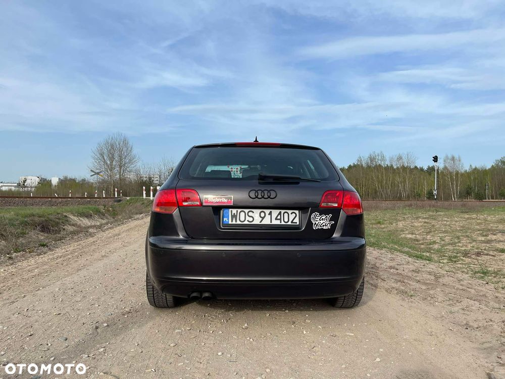 Audi A3 Sportback 2.0 TDI Ambiente - 4