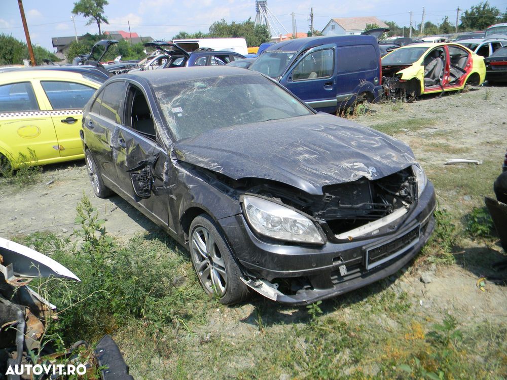 Dezmembrari  Mercedes-Benz C-CLASS (W204)  2007  > 2014 C 200 CDI (20 - 7