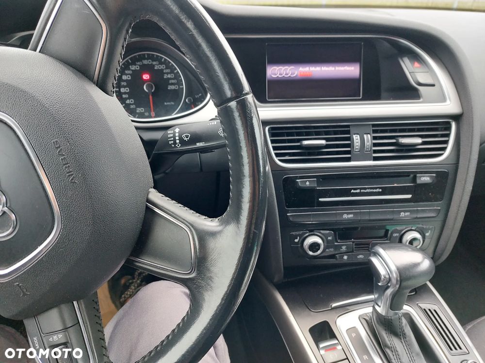 Audi A4 Limousine - 12