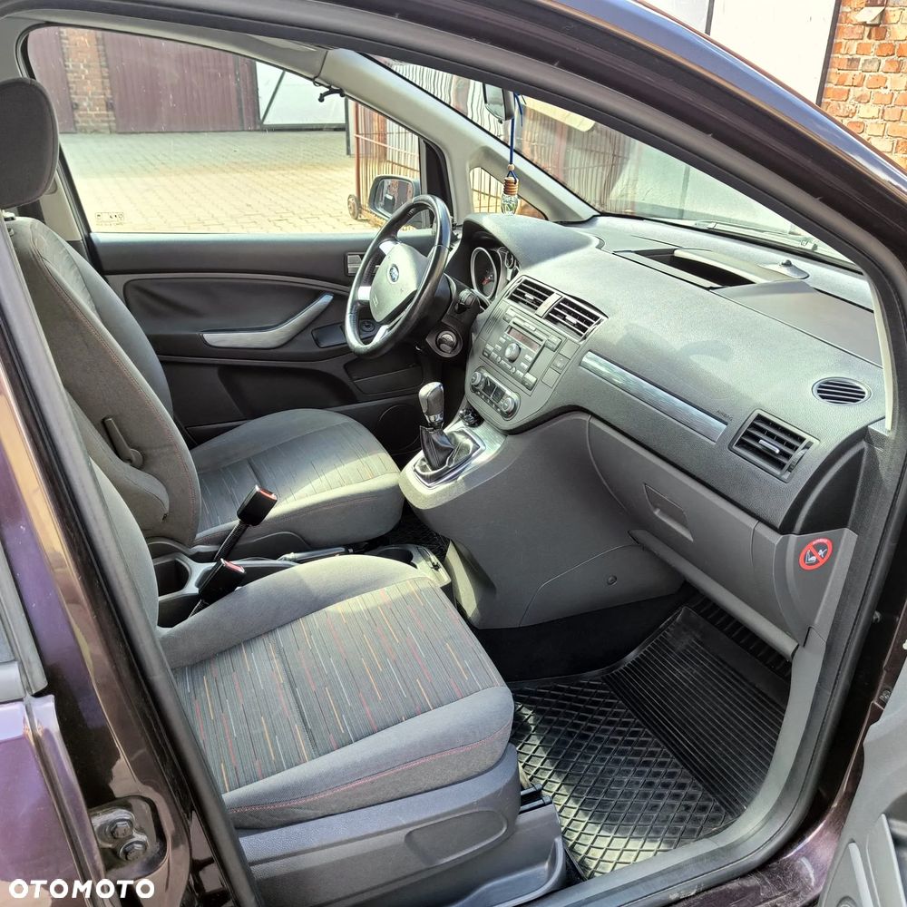 Ford C-MAX - 11