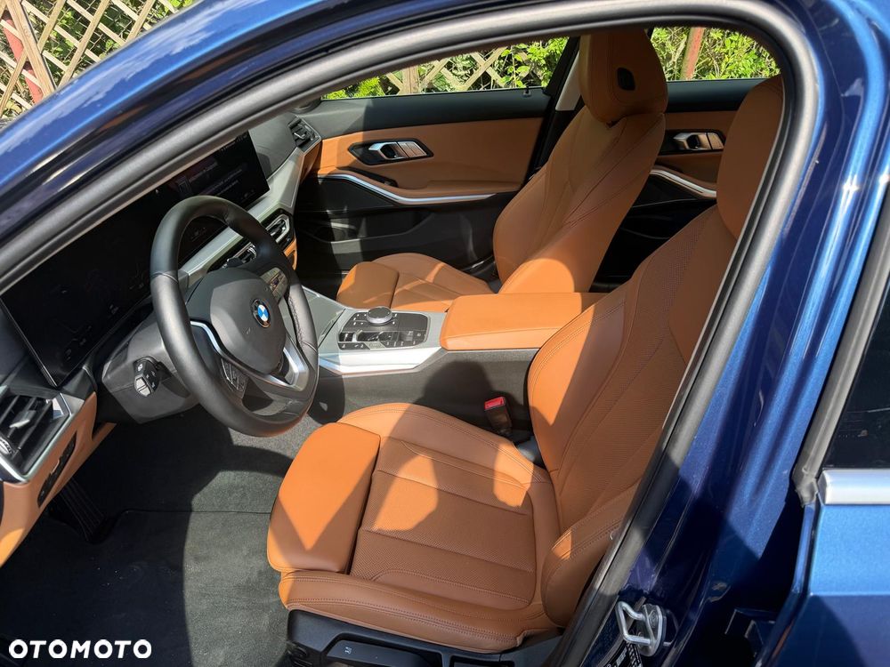BMW Seria 3 320i GPF Luxury Line Purity sport - 11