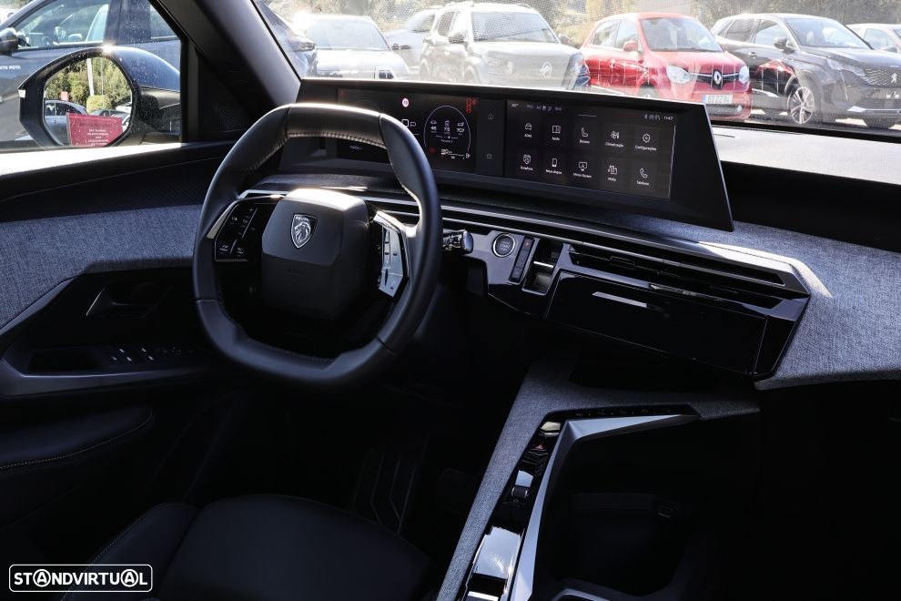 Peugeot 5008 1.2 Hybrid Allure e-DCS6 - 12