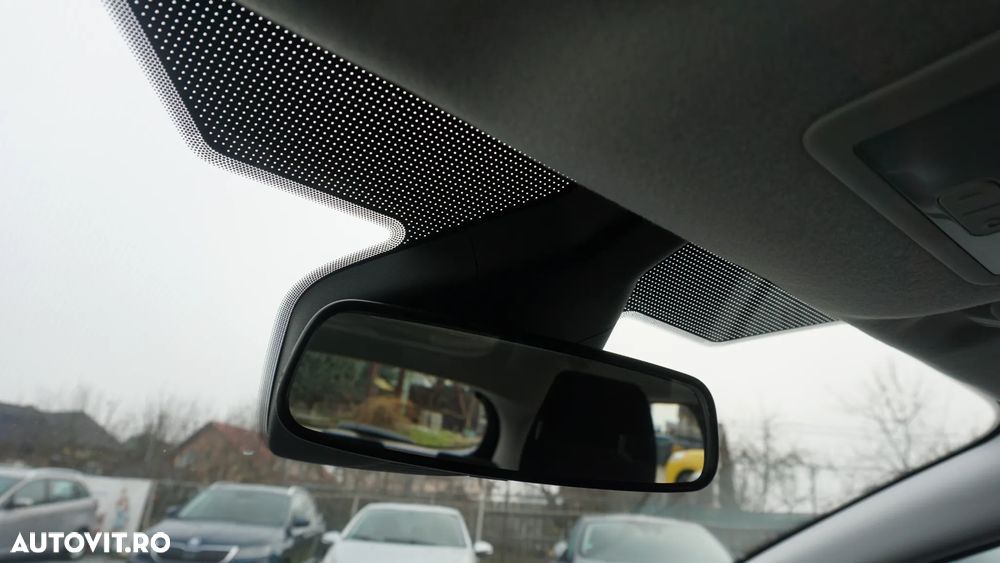 Ford Fiesta 1.1 S&S TITANIUM - 31