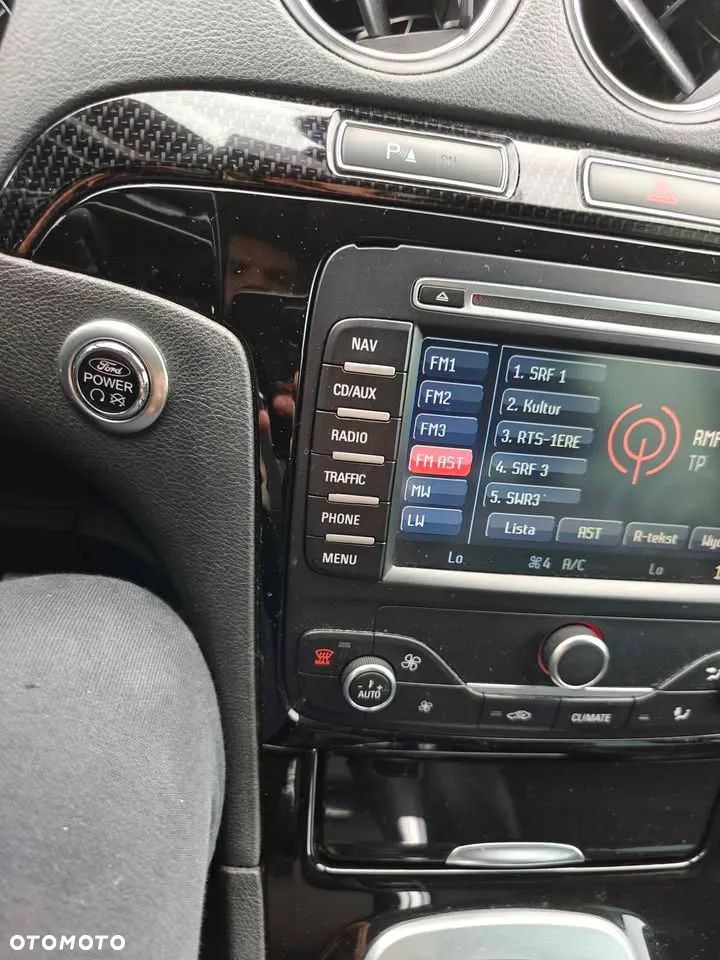 Ford S-Max 2.0 EcoBoost Titanium - 4