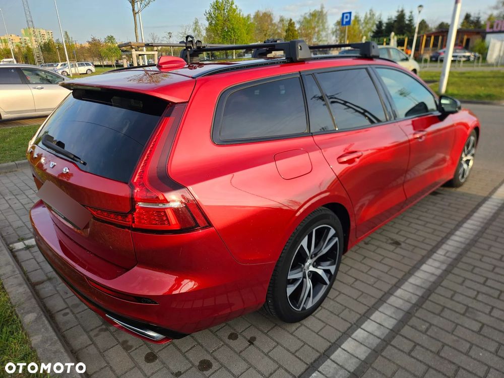 Volvo V60 B3 B R-Design - 6