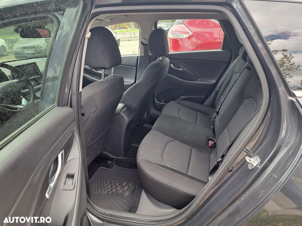 Hyundai i30 1.5 Pure - 13