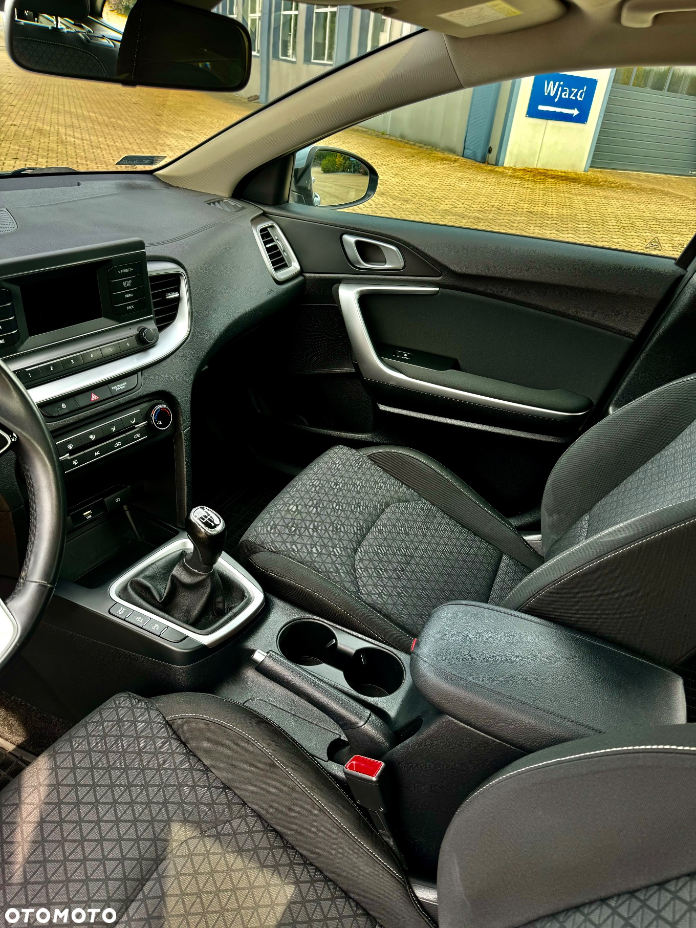 Kia Ceed 1.6 CRDi SCR L - 7