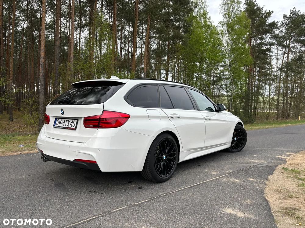BMW Seria 3 320d M Sport - 14