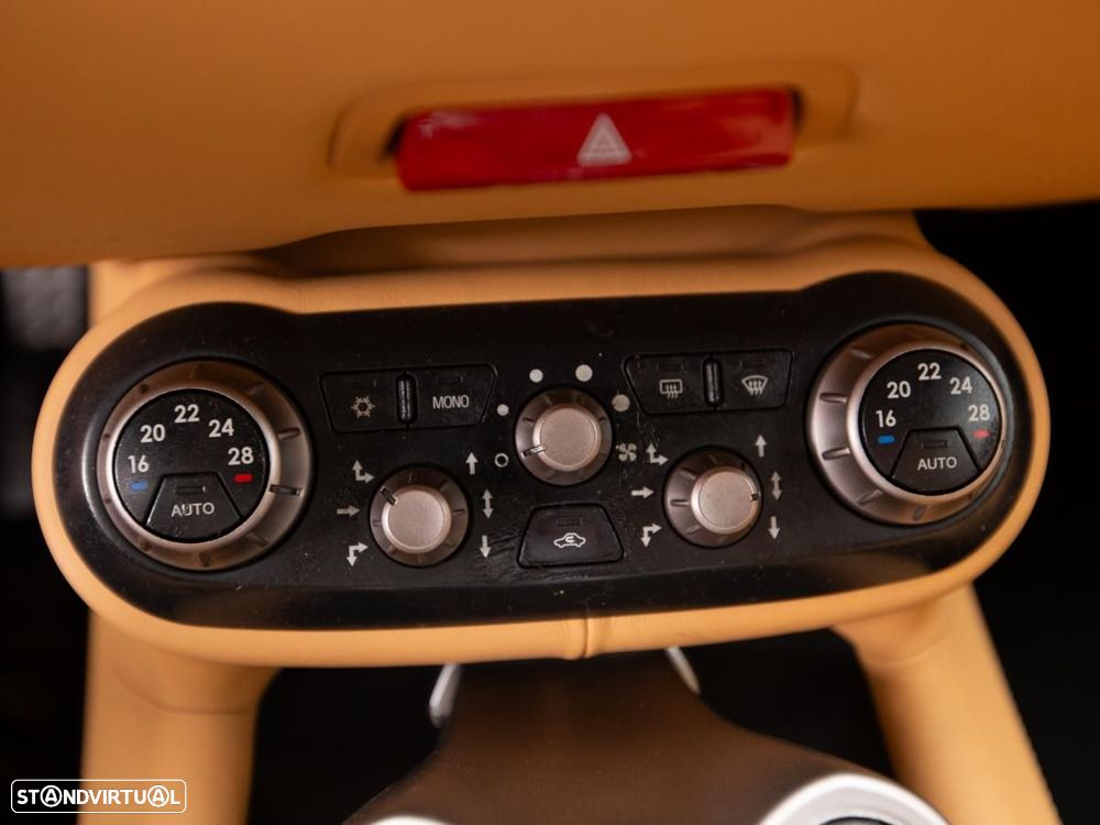 Ferrari California - 32