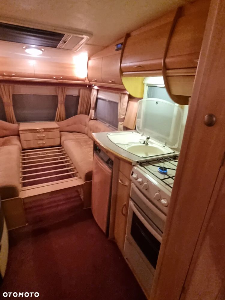 SWIFT Sterling Eccles 2000 - 18