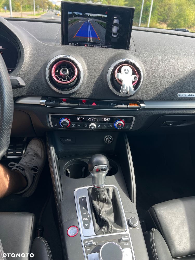 Audi S3 S tronic - 12