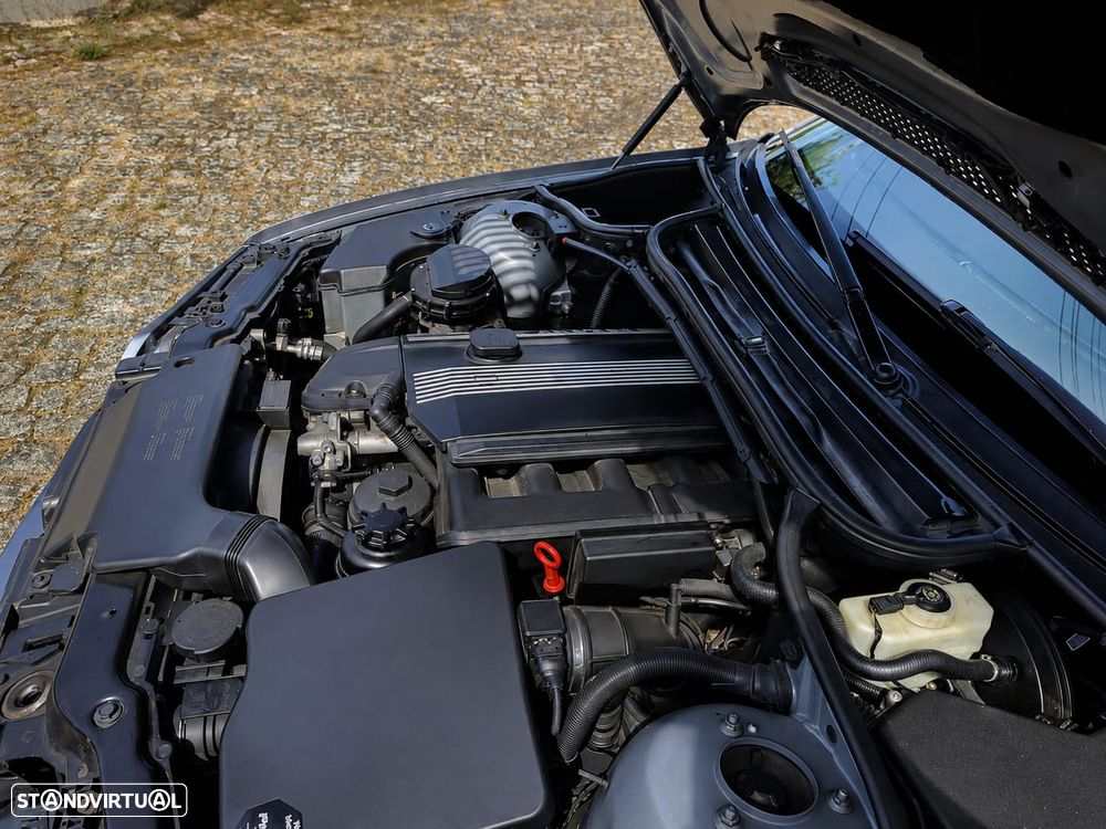 BMW 325 ti - 17
